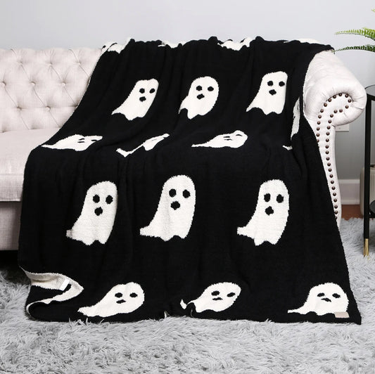 Ghost Pattern Throw Blanket