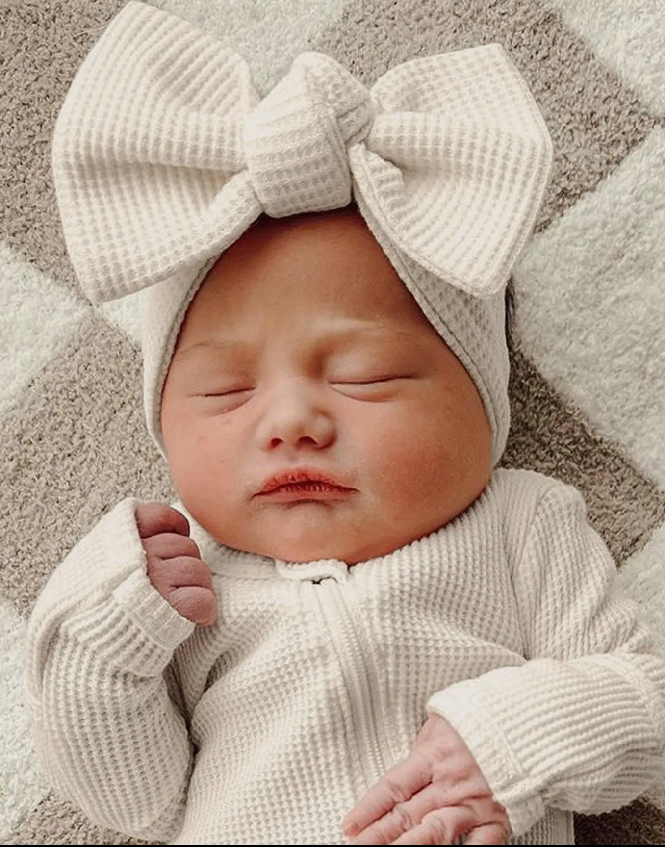 Organic Waffle Knot Bow