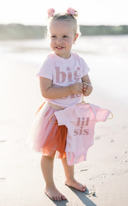 Lil Sis Short Sleeve Bodysuit